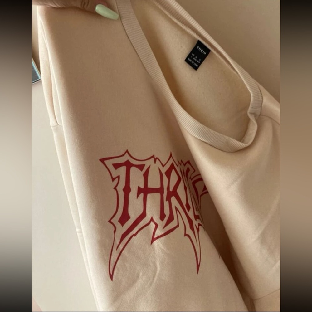 🎢Thrills Graphic Thermal Sweatshirt - Picture 3 of 4
